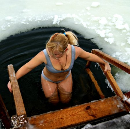 Крещенские купания грудь