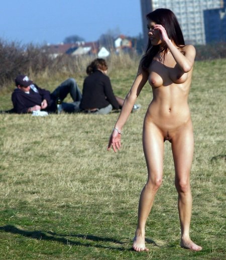 Публичные обнажения на природе