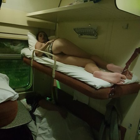 Эротические попутчицы в поезде