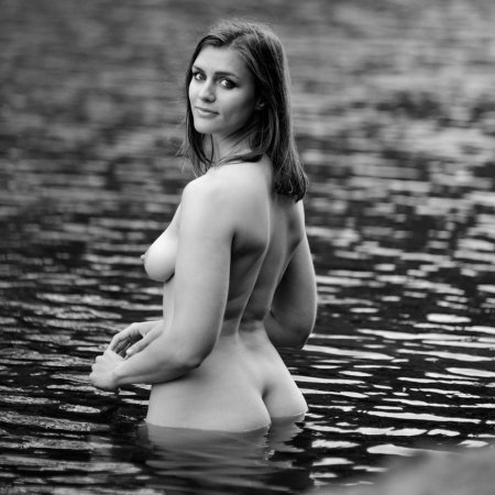 Полные девушки в стиле ню