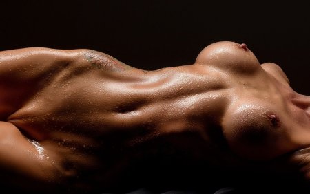 Красивое женское тело ню