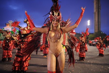 Голые бразильянки Brazilian Carnival 2020