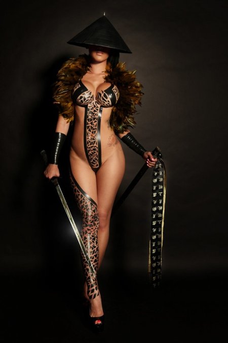 Необычные эротические Наряды