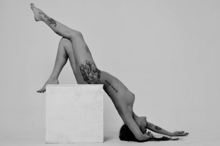 Скандальные фотосессии ню