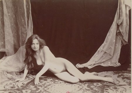 Голые красавицы 20 века