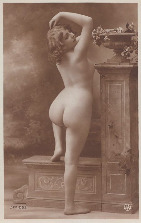 Голые женщины двадцатого века