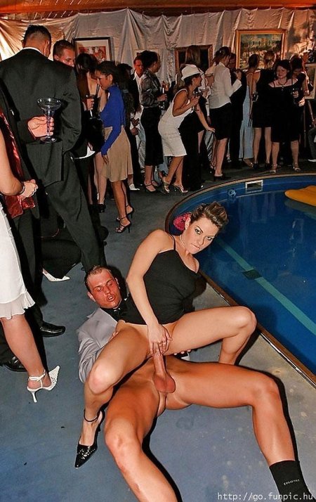 Разврат в общественном месте