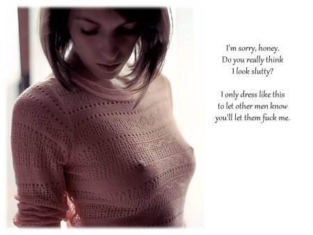 Ню сисечки в вырезе белого свитера