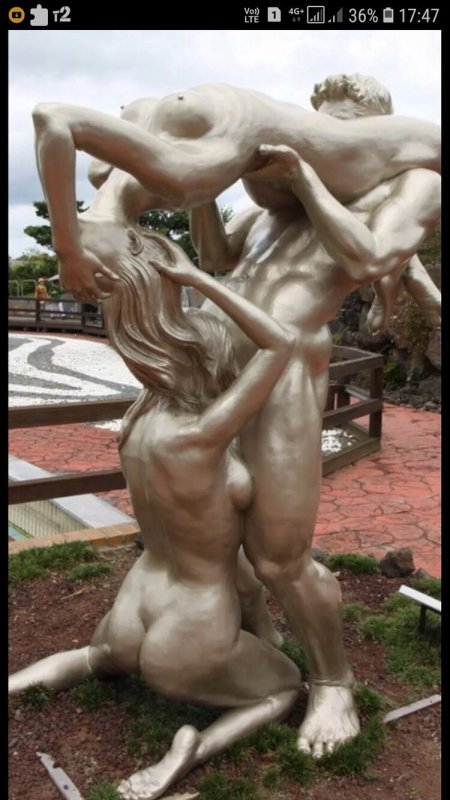 Самые эротичные скульптуры