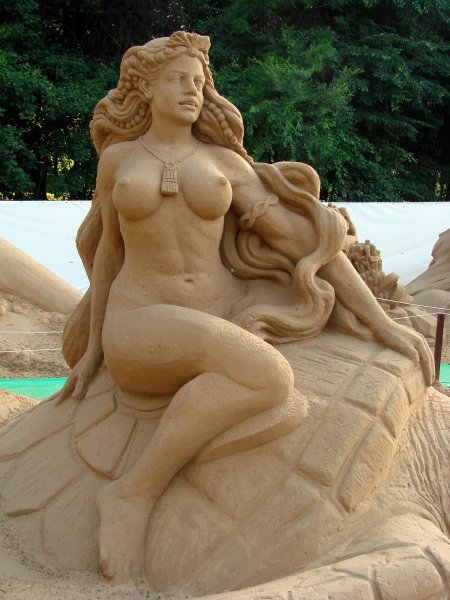 Женщина из песка