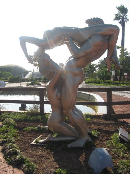 Порнографические памятники