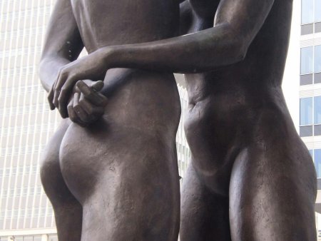 Голые статуи