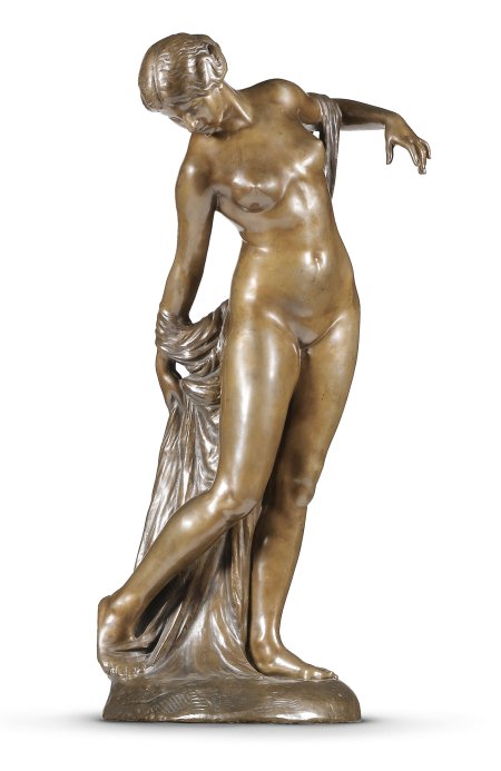 Статуэтки ню