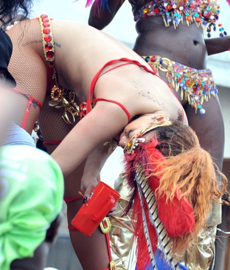 Слив карнавал