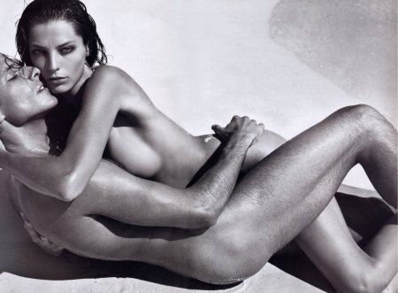 Парень и девушка в стиле ню