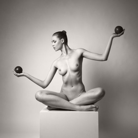 Знаки зодиака ню