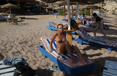 Голые отдыхающие в отеле