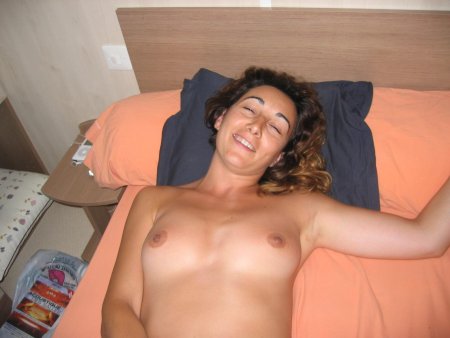 Голые испанки в соцсетях