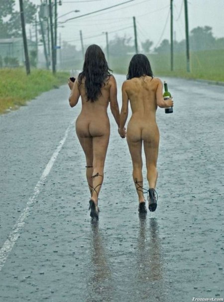 Прикольные голые девки