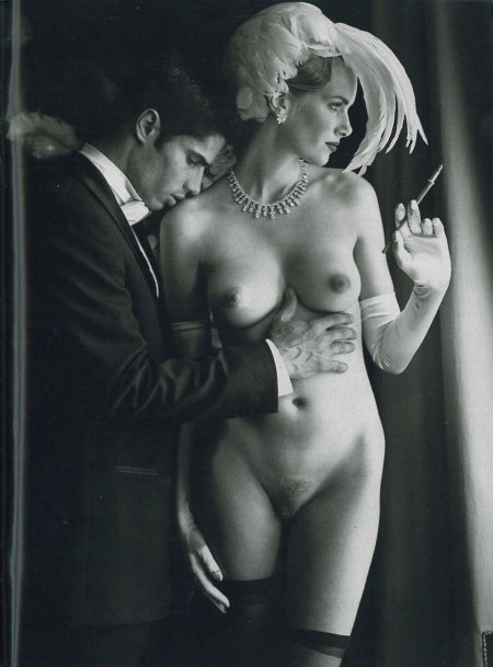 Голые женщины в ретро стиле