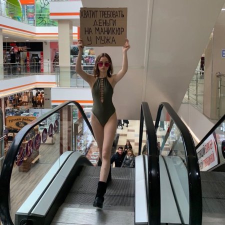 Красотки в торговых центрах