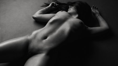 Красивое голое женское тело