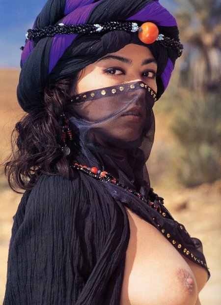 Голые восточные женщины