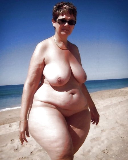 Голые толстые бабы на пляже