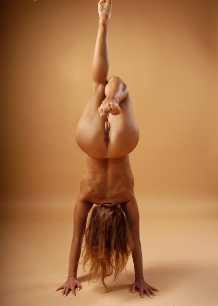 Необычные позы