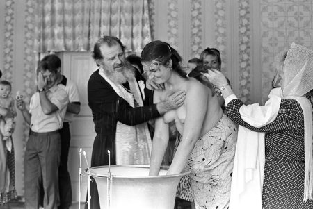 Разделась в церкви крещение