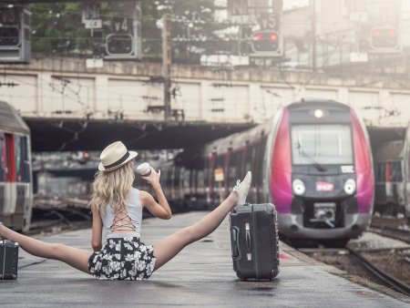 Девушка на вокзале