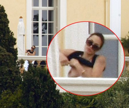 Анджелина Джоли nipples