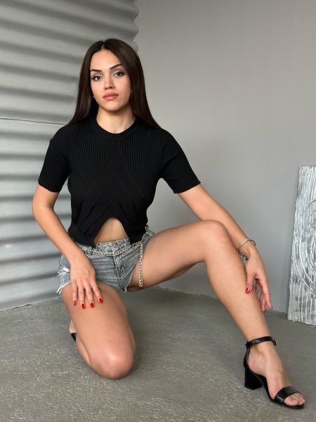 Футболки и топы