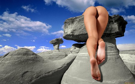 Красивые голые женские ножки