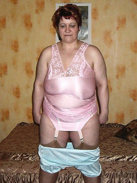 Пожилые женщины в рейтузах