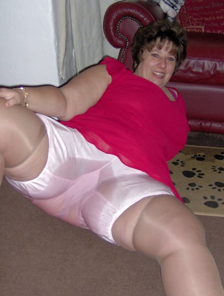 Старые женщины в панталонах