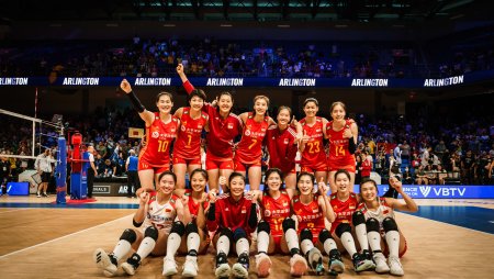 Женская сборная по волейболу