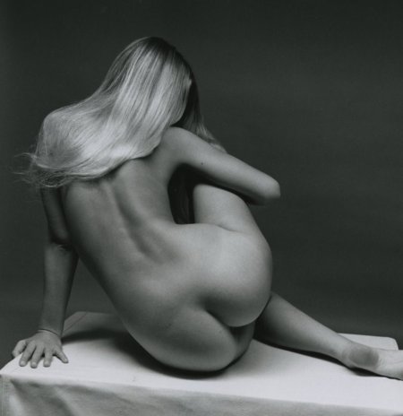 Крески Конни фото голые