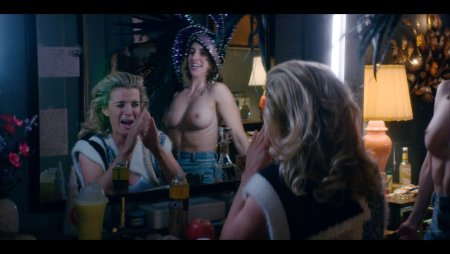 Бетти Гилпин постельные сцены