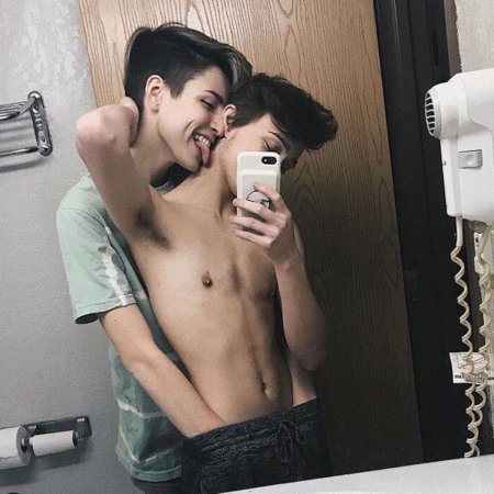 Сладкие мальчики