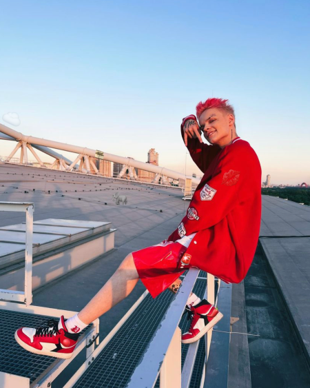 Егор шип в черном