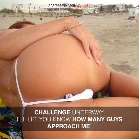 Красивые женские попки на пляже