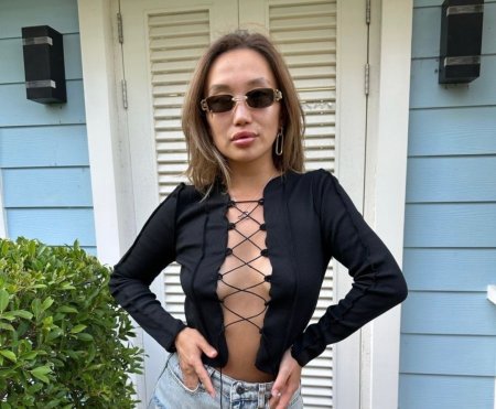 Ева Амурри 2022