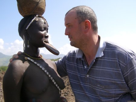 Племя Мурси женщины голые