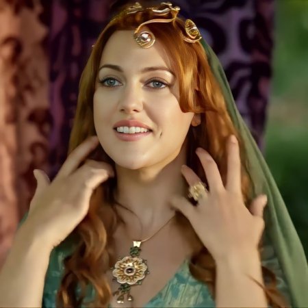 Херем Султан в роли Мерьем фото в полный рост