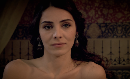 Великолепный век Махидевран Султан сиськи