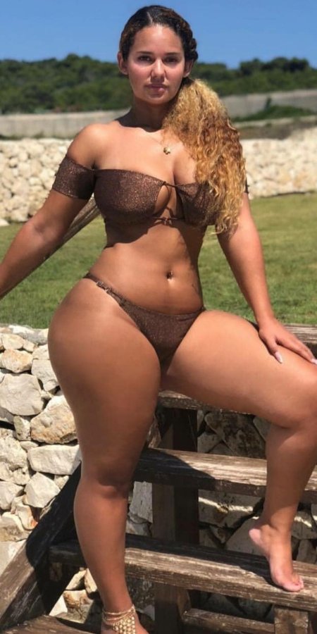 Памела Александра плюс сайз