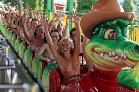 Эротический аттракцион