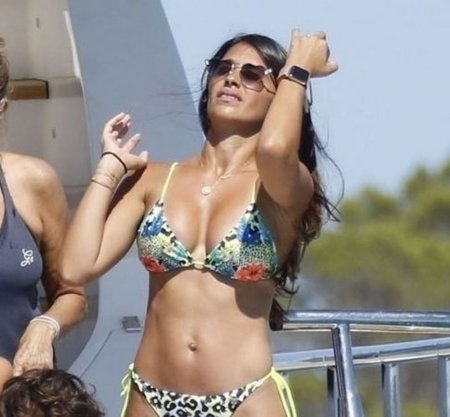 Антонелла Роккуззо бикини