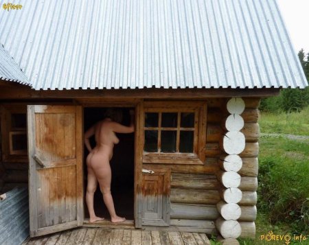 Бабцы в деревенской бане